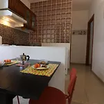 San Lorenzo Central Apartment 2