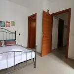 San Lorenzo Central Apartment 2