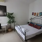 San Lorenzo Central Apartment 2